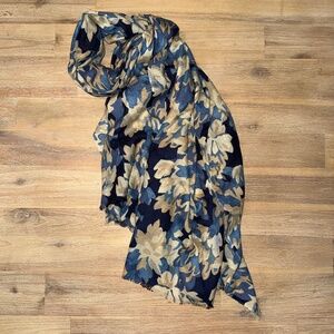 J. Mclaughlin Womens Blue Tan Floral Fringe Scarf